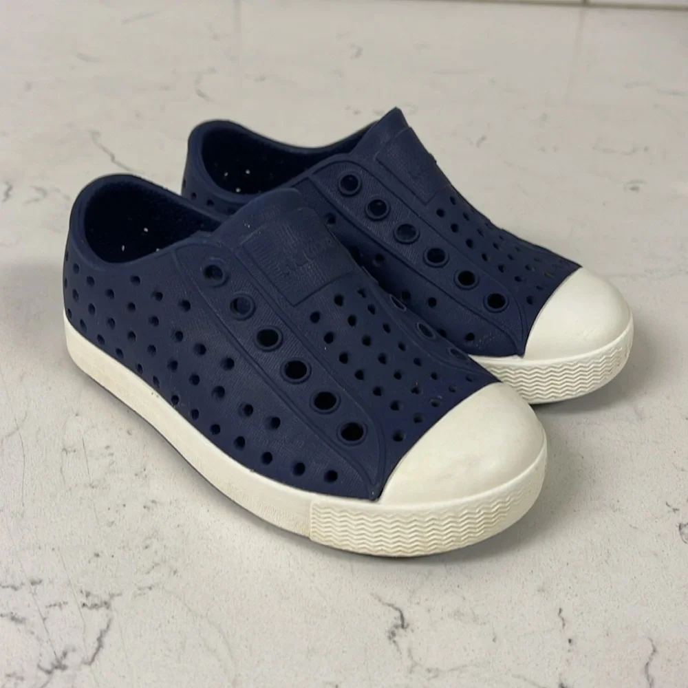 Native Jefferson Slip-on Sneakers Toddler/Little Kid Water Shoe Navy Blue Size 7